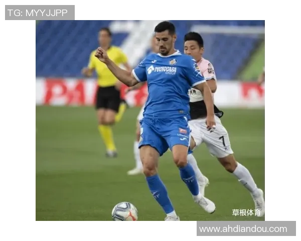 南京排球队强势领跑钻石联赛积分榜以85分稳居第一 南京排球队强势领跑钻石联赛积分榜以85分稳居第一