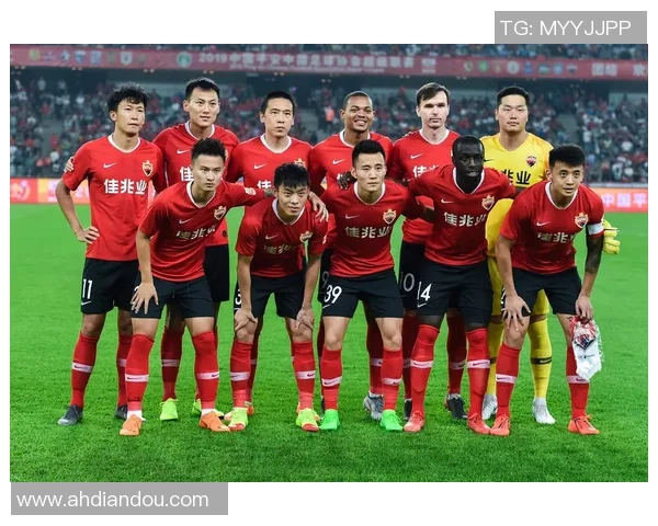 深圳足球队技术分析：从战术布局到球员配合的全面探讨