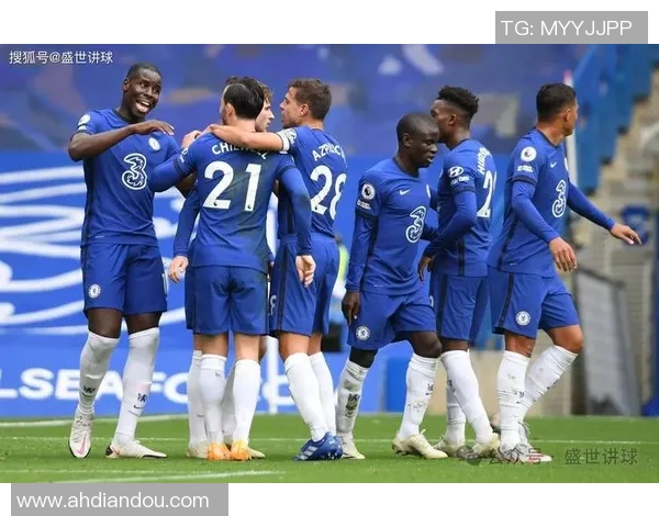 足球明星感染病毒引发全球关注球迷担忧赛事安全与健康风险